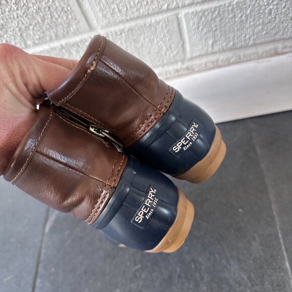 Sperry Kids Boots in Brown and Blue - Picture 11 of 16